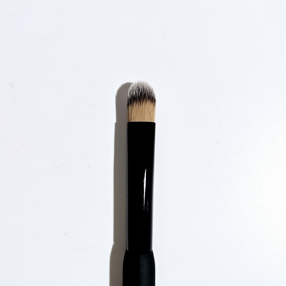 Sara Adams Cosmetiques Pro Maxi flat Concealer Brush #10 - Picture 4 of 7